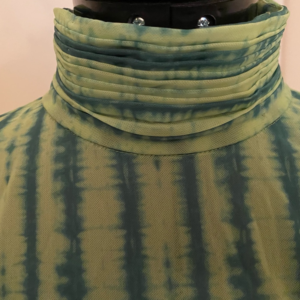 NWOT Valencia & Vine Tye Dye Blouse - Picture 2 of 8